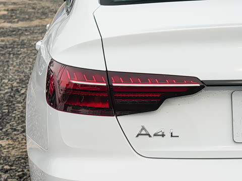 2026�� 200���������� 40 TFSI ����������