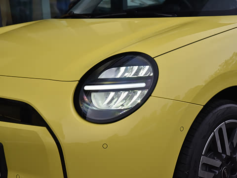 2025�� �Ŀ� 466km COOPER E ������