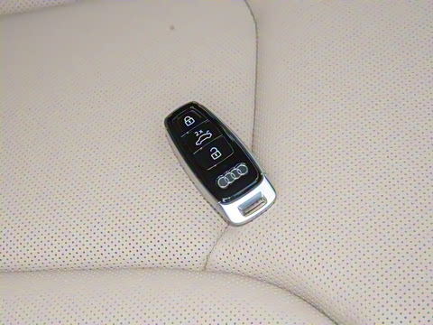 2025�� 55 TFSI quattro S line����ʿ��