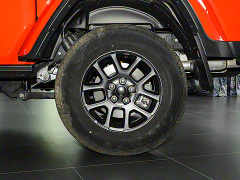 2023�� 3.6L Overland