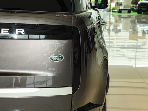 2025�� 3.0 L6 400PS �䷶�ӳ���