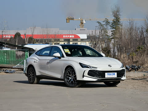 2026�� 2.0T 405 AT������