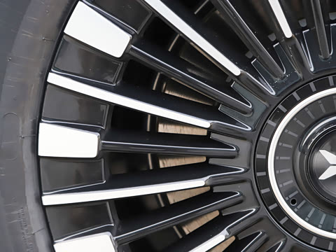 2026�� ���� 750 Ultra