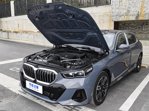 2026�� 525Li M�˶���װ