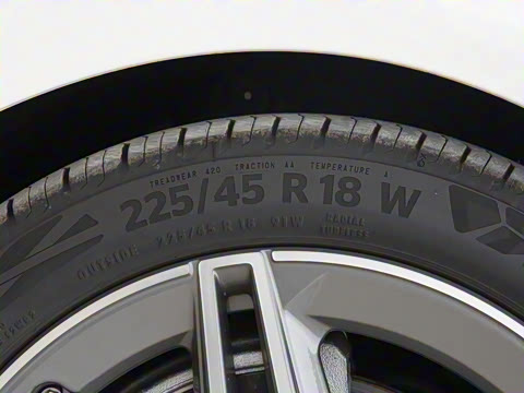 2025�� CLA 200 ���ܳ�