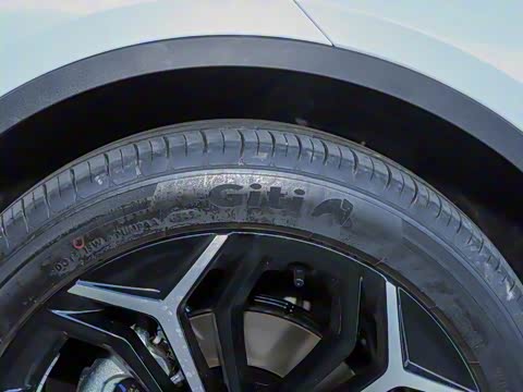 2026�� 240Ultra��ΪǬ��ADS SE��