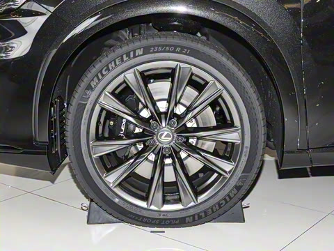 2026�� 500h ����F SPORT Performance