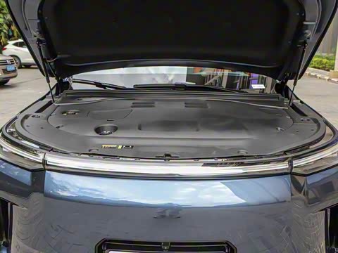 2025�� Ǭ�� UItra 6��