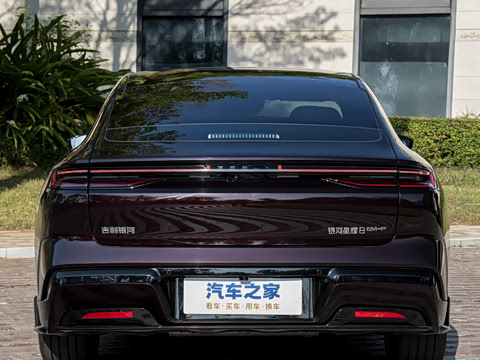 2026�� 225km EM-P Զ�����ǺӰ�+ҫҹ��װ