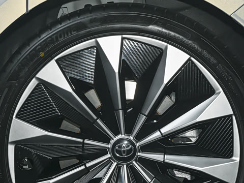 2026�� 710 Ultra�����״��