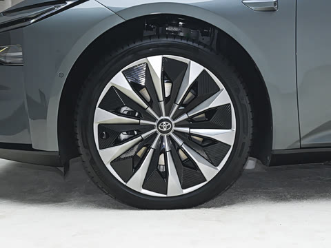 2026�� 710 Ultra�����״��