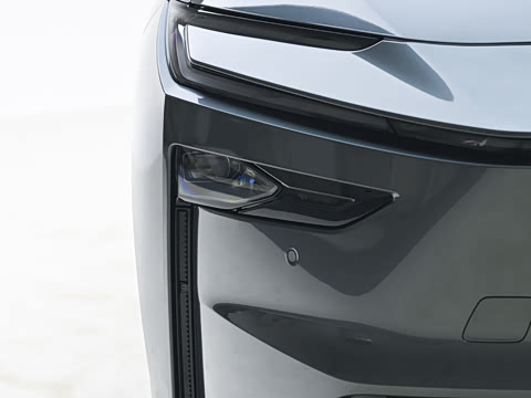 2026�� 710 Ultra�����״��