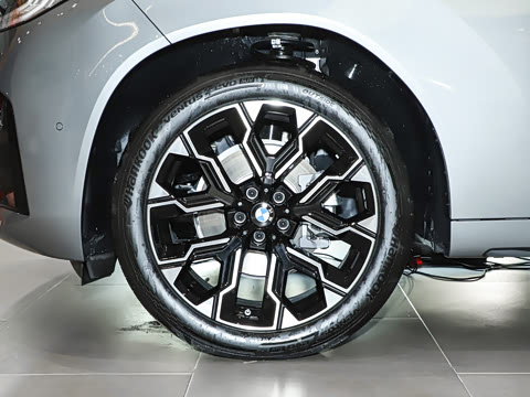 2025�� xDrive30L ������ M�˶���ҹ��װ