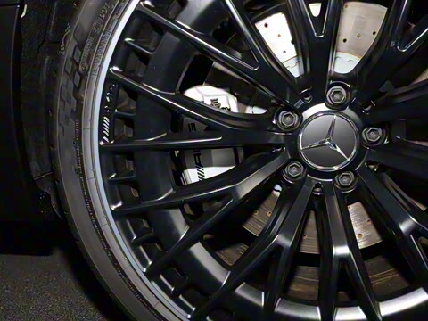 2025 Ŀ AMG CLE 53 4MATIC+ ܳ