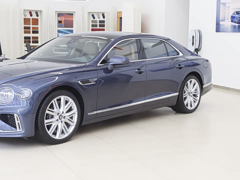 2026�� 4.0T V8 ��׼��