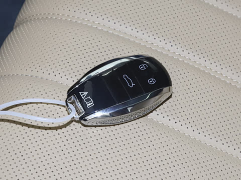 2026�� 4.0T V8 ��׼��