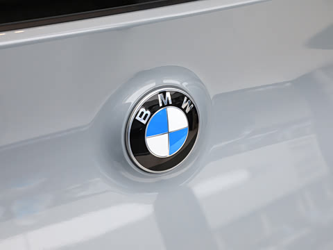 2025�� M50 xDrive