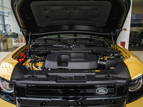 2026�� 90 3.0T P400 X-Dynamic HSE