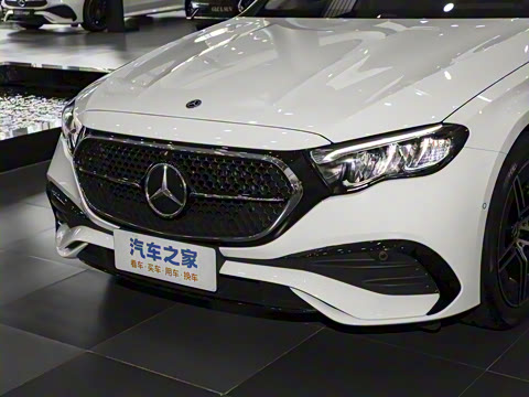 2025�� �Ŀ� E 260 �˶���