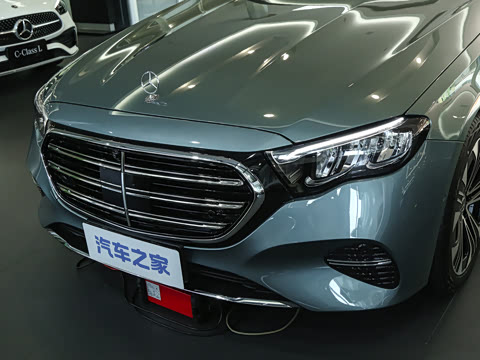 2026�� �Ŀ� E 300 L ������