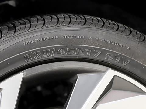 2026�� 1.5L CVT LUX����