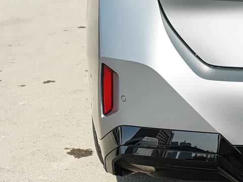 2026�� �Ŀ� 530Li ������ M�˶���װ