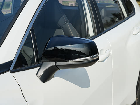 2026�� 2.0L ���ܵ��˫�� ������