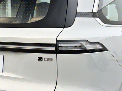 2025�� ����Ultra+����������