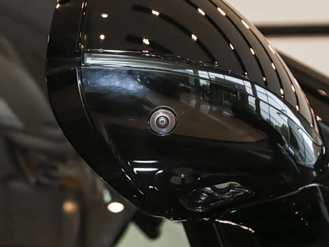 2026�� 3.0 L6 400PS AB�����