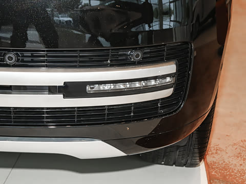 2026�� 3.0 L6 400PS AB�����