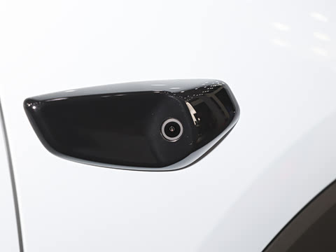 2026�� DM-i 220KM׿Խ��