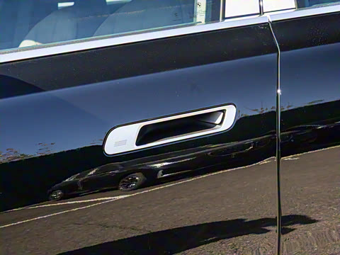 2026�� 735Li M�˶���װ