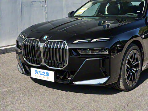 2026�� 735Li M�˶���װ