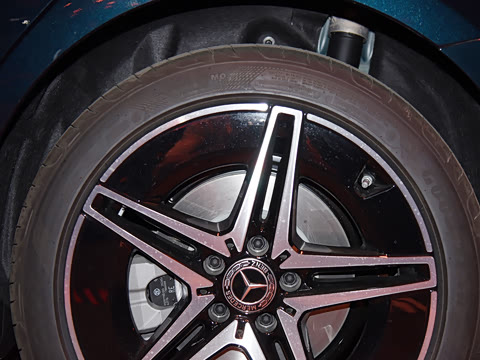 2026�� C 260 L �ҹ�˶���