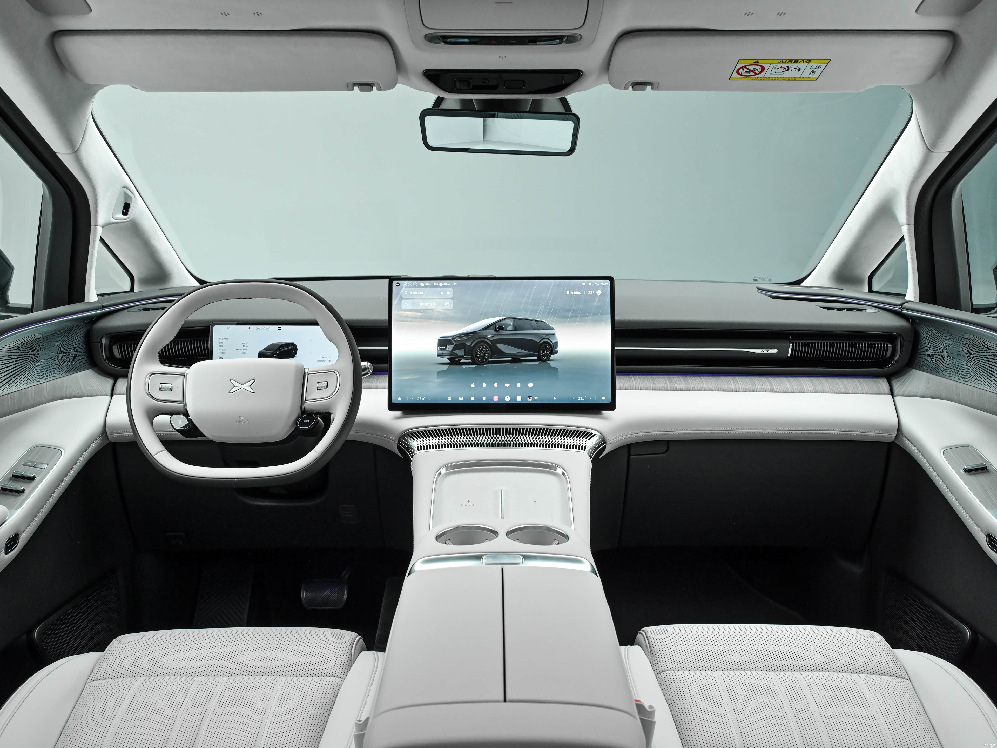 XPeng X9, миниатюра 11