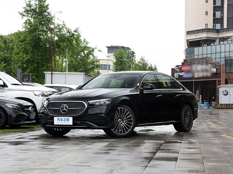 2026�� �Ŀ� E 300 L �����˶���