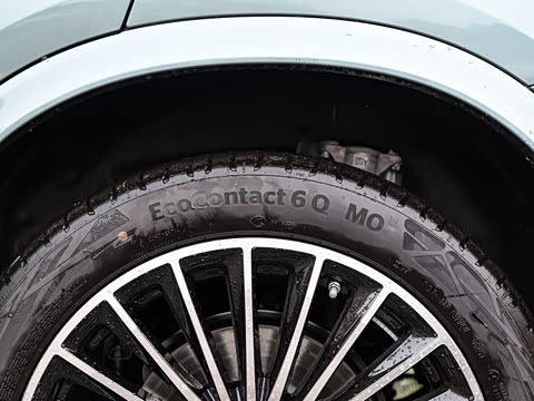 2025�� �Ŀ� GLC 300 4MATIC ����SUV