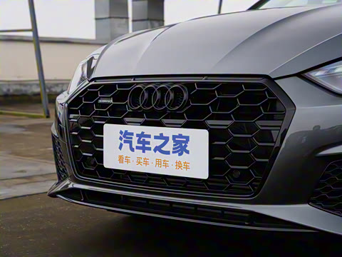 2025�� Sportback ��ذ� 40 TFSI quattro ����������