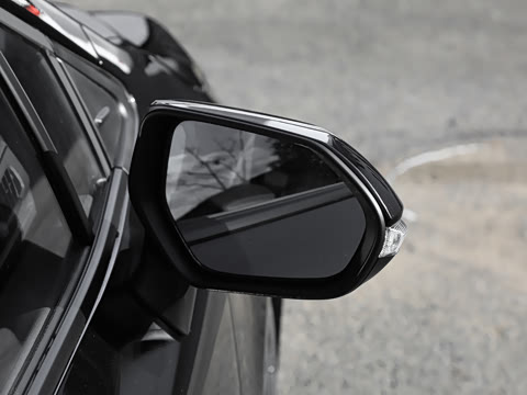 2026�� 1.8L ˫�� ��Ӣ��