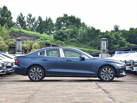 2026�� B4 ��Զ������