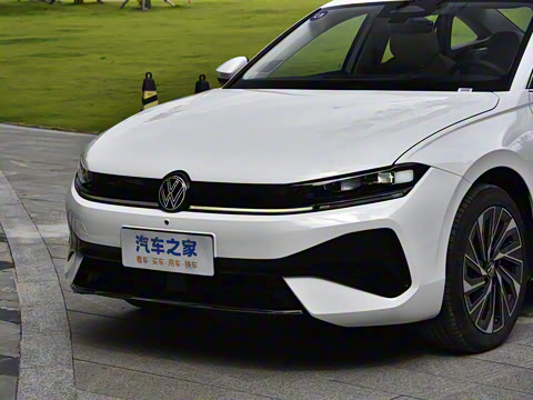 2026�� L 300TSI DSG ������