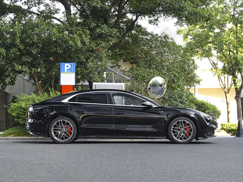 2025�� PHEV �����콢��