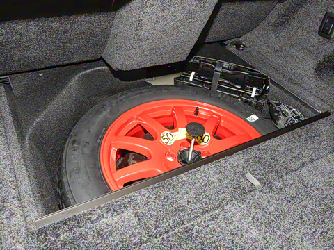 2024�� 3.0 L6 400PS SV���ٴ����ӳ��� 4��