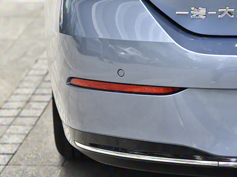 2026�� L 300TSI DSG ������