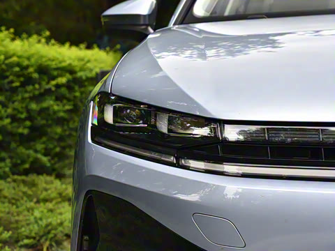 2026�� L 300TSI DSG ������