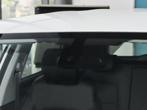 2025�� 1.5L �ֶ���Խ��