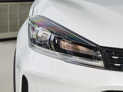 2025�� 1.5L �ֶ���Խ��