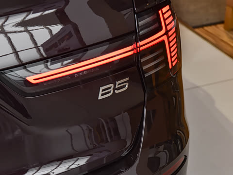2027�� B5 ��Զ������