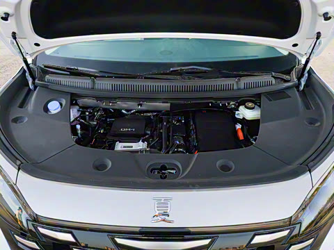 2026 DM-i 1.5T 218KM Խ