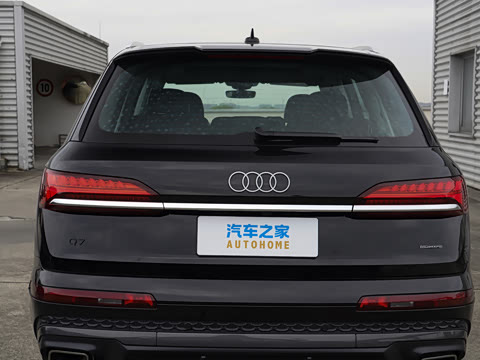 2026�� 45 TFSI quattro S line�˶���